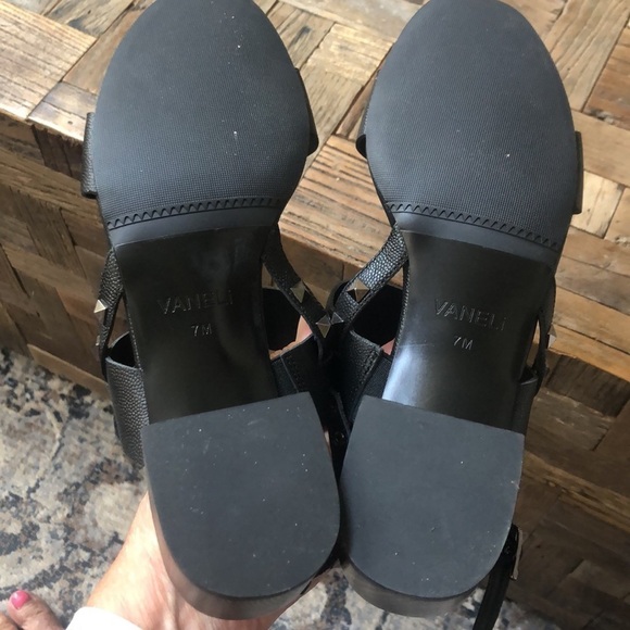 Vaneli Chimba Black Leather Sandals - Picture 4 of 10